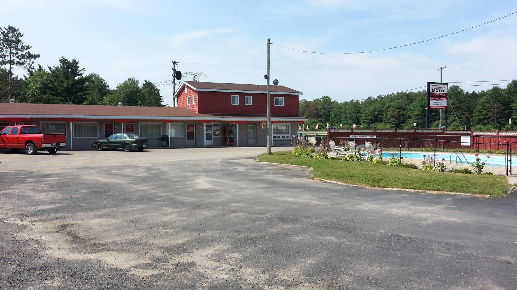 Skyways Motel グレイブンハースト エクステリア 写真