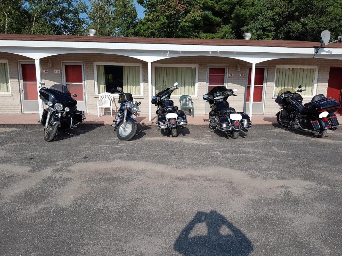 Skyways Motel グレイブンハースト エクステリア 写真